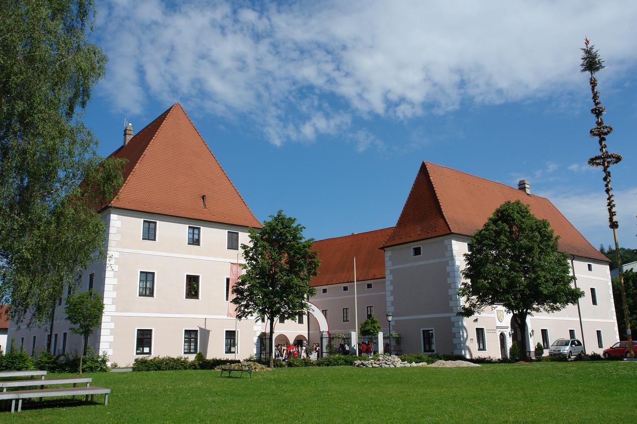 Schloss Hotel Zeillern Exterior foto